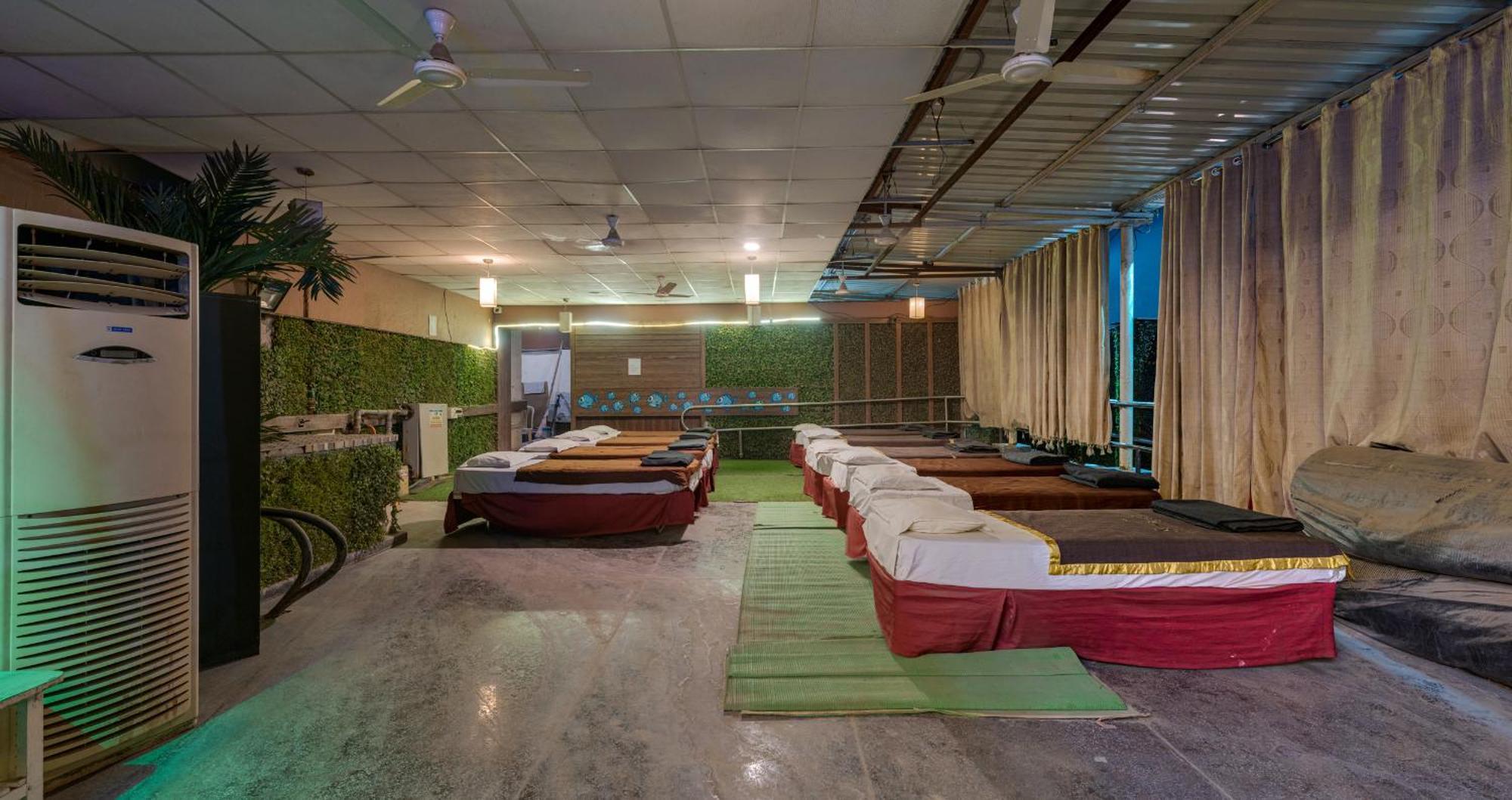 Hotel Surya Executive 3 Star Hotel Solapur Exterior foto